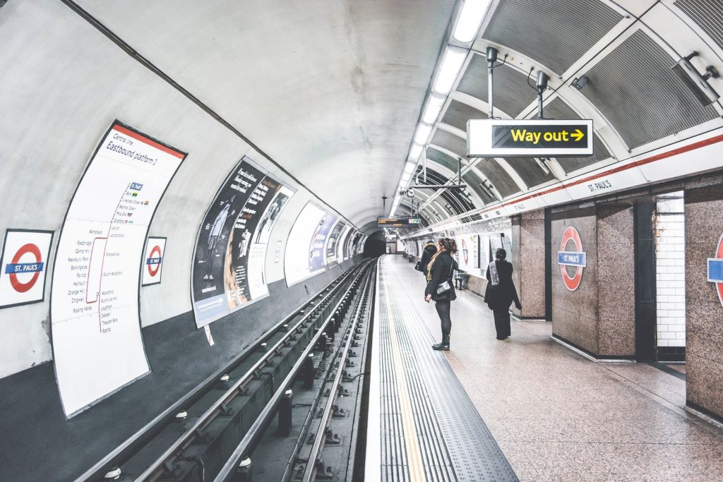 Picture of people waiting for the tube in London